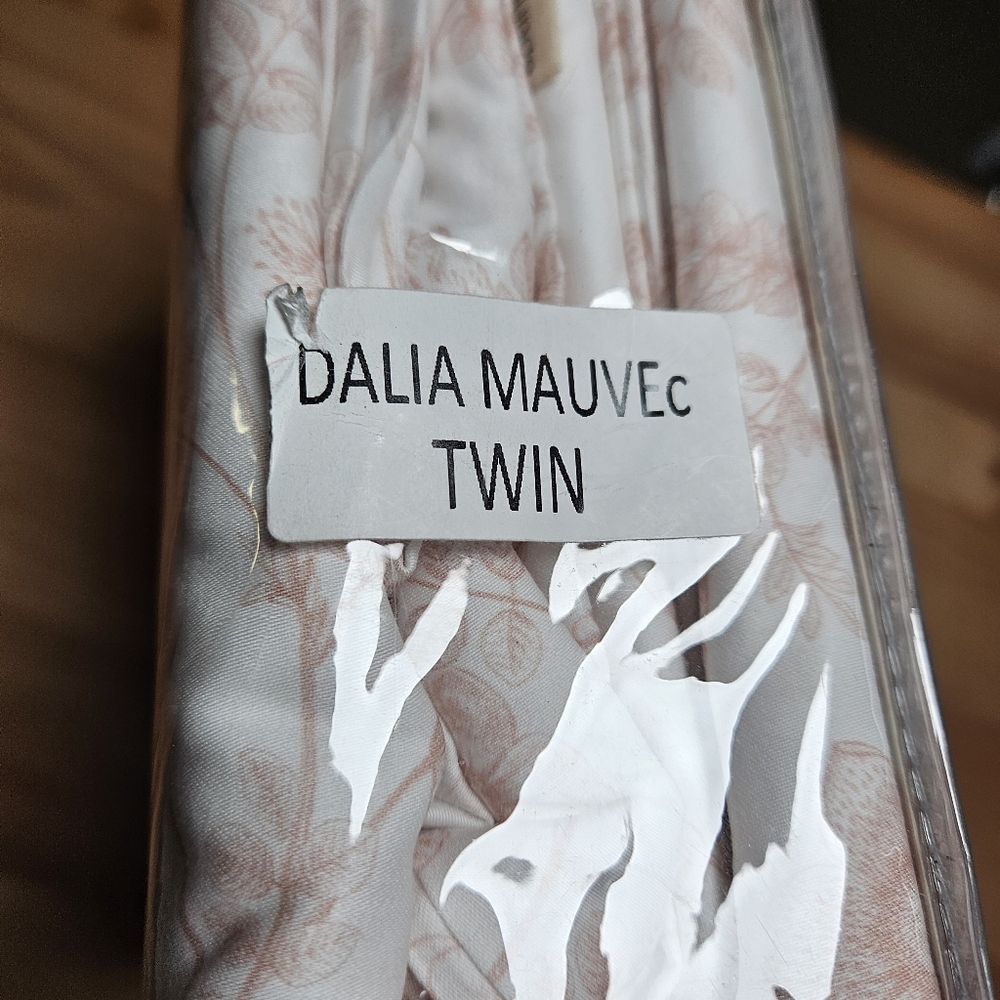 Linen And Lounge Dalia Mauve Duvet Fitted Sheet 2 Pillow Shams Twin - Picture 5 of 5